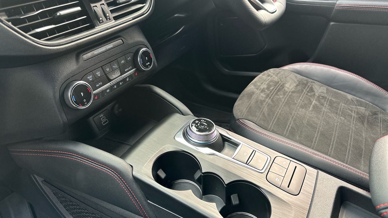 Used Ford Kuga 2023 for sale - 76477104: Photo 13