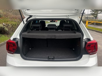 Used Volkswagen Polo 2019 for sale - 77377910: Photo