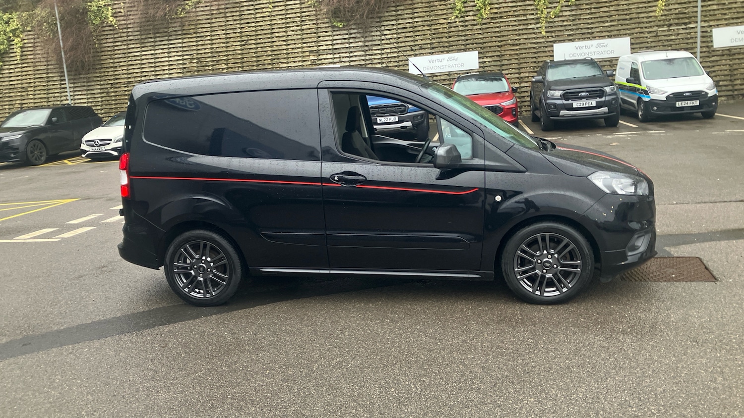 Used Ford Transit Courier 2022 for sale - 77432478: Photo 9