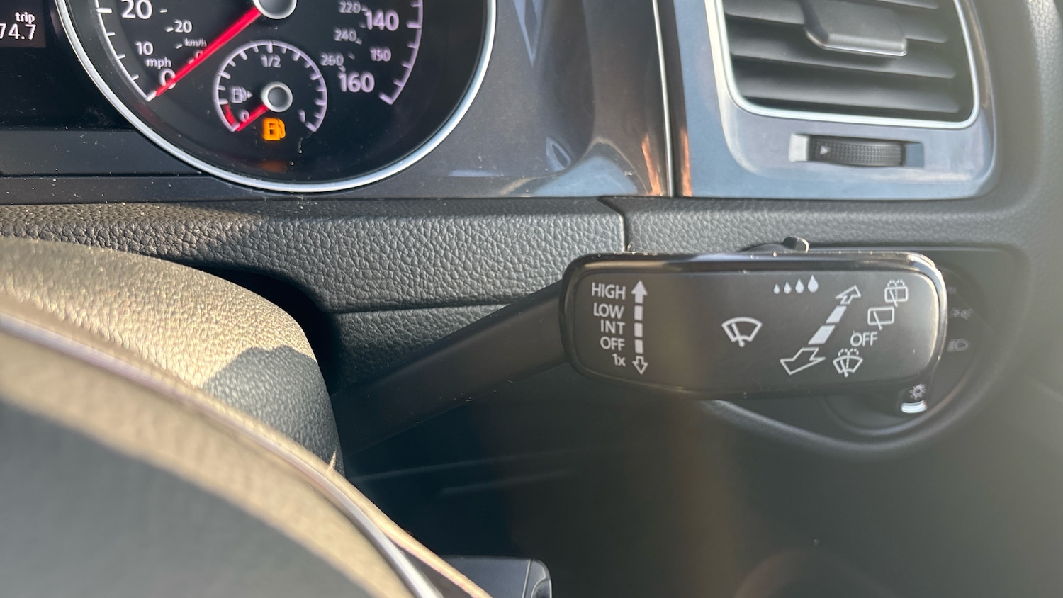 Used Volkswagen Golf 2019 for sale - 77233545: Photo 24