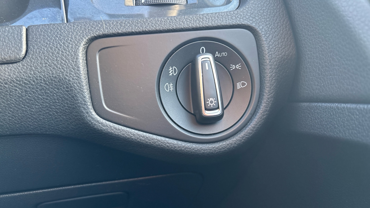 Used Volkswagen Golf 2019 for sale - 77233545: Photo 25