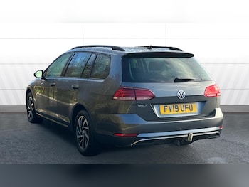 Used Volkswagen Golf 2019 for sale - 77233545: Photo