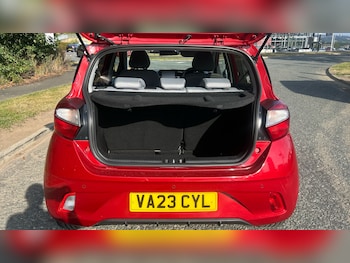 Used Hyundai i10 2023 for sale - 79499983: Photo