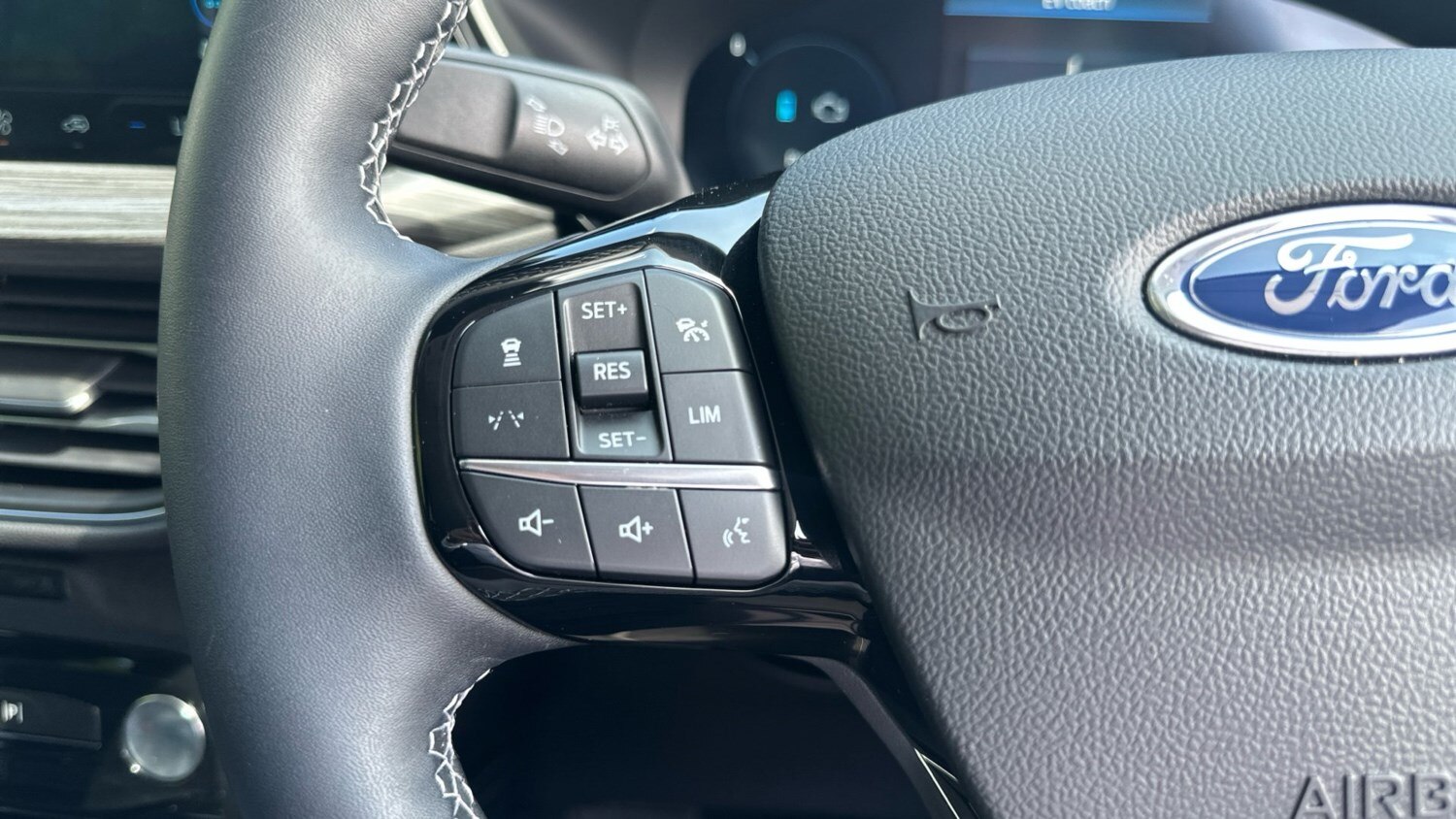 2025 Ford Kuga 2.5 PHEV Active 5dr CVT Estate Estate Hybrid Automatic - Picture 21 of 24