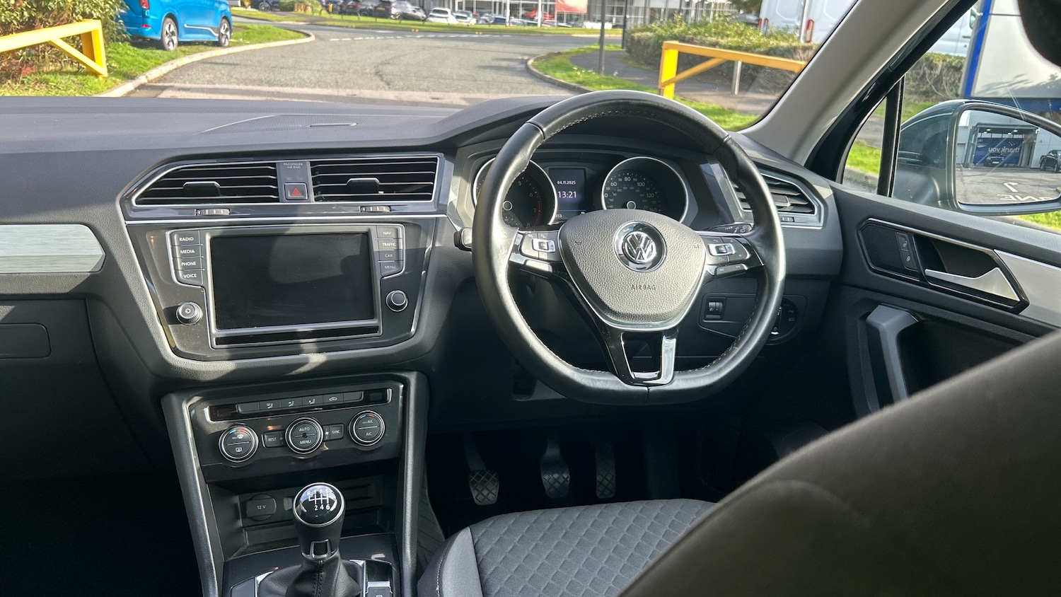 Used Volkswagen Tiguan 2017 for sale - 76500049: Photo 11