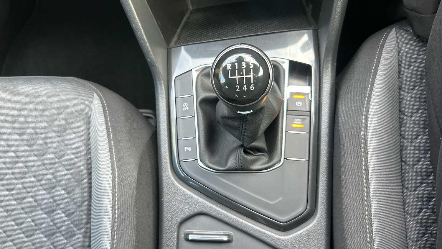 Used Volkswagen Tiguan 2017 for sale - 76500049: Photo 13