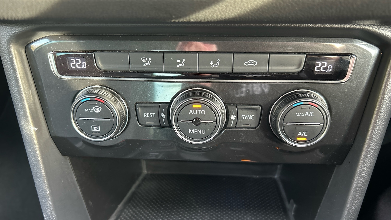 Used Volkswagen Tiguan 2017 for sale - 76500049: Photo 32