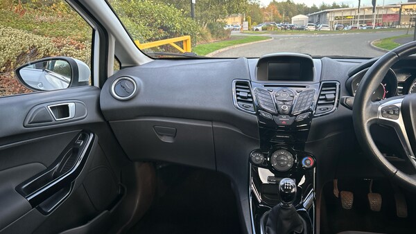 Used Ford Fiesta 2017 for sale - 76219653: Photo 14