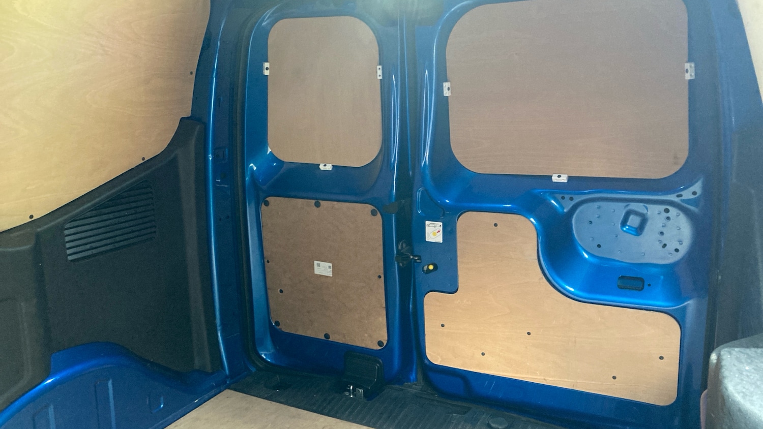 Used Ford Transit Courier 2024 for sale - 78040154: Photo 14