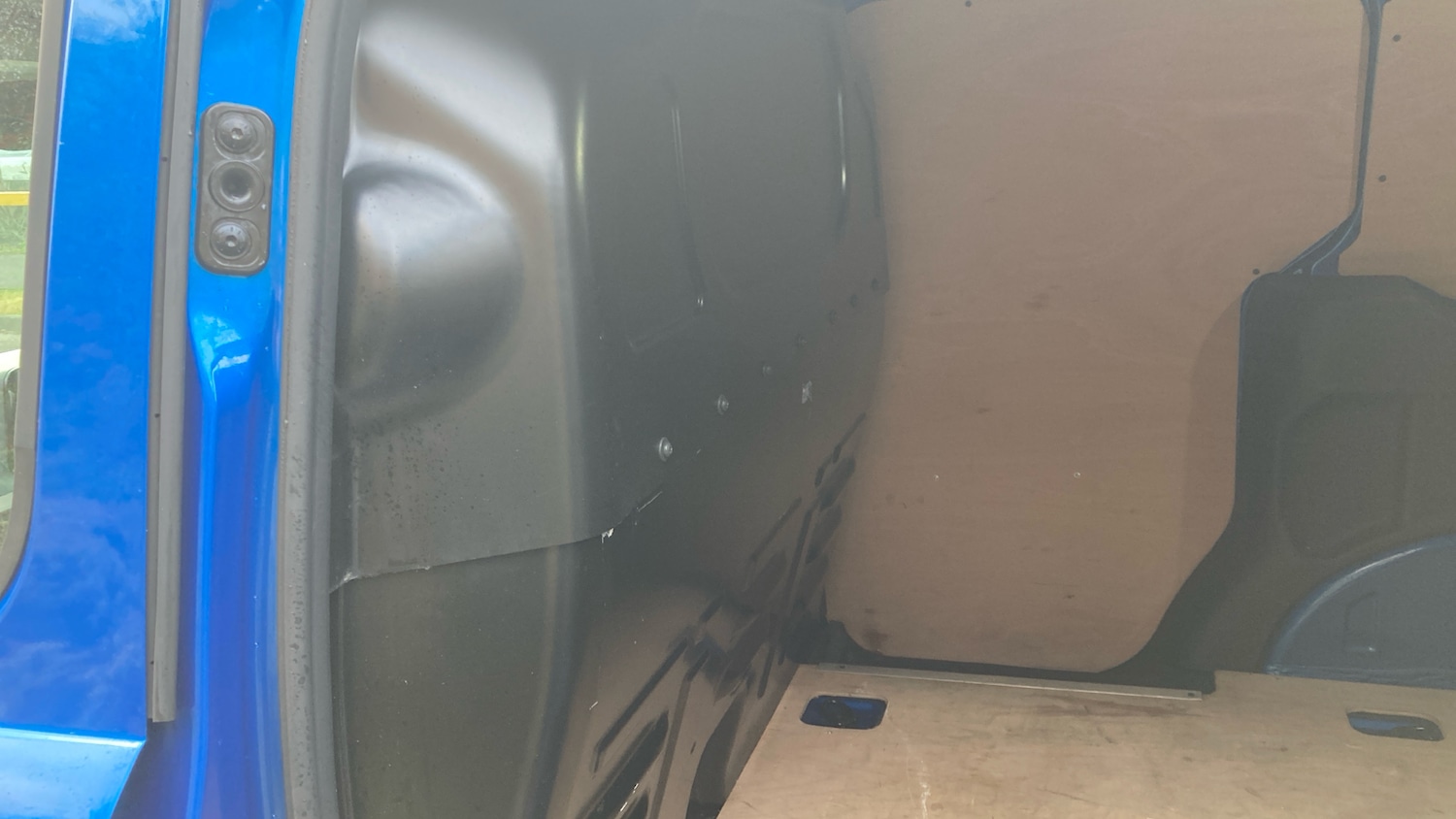 Used Ford Transit Courier 2024 for sale - 78040154: Photo 18