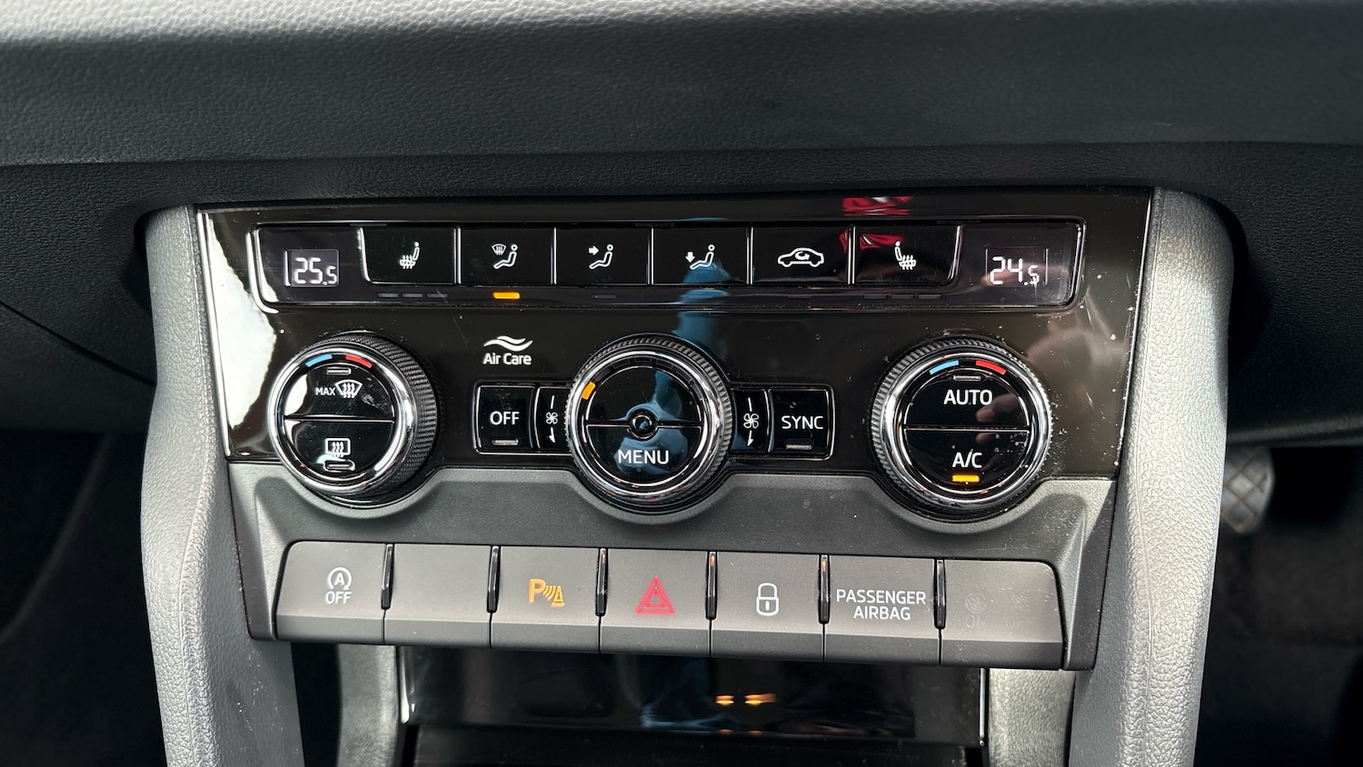 Used Skoda Karoq 2023 for sale - 78106157: Photo 13