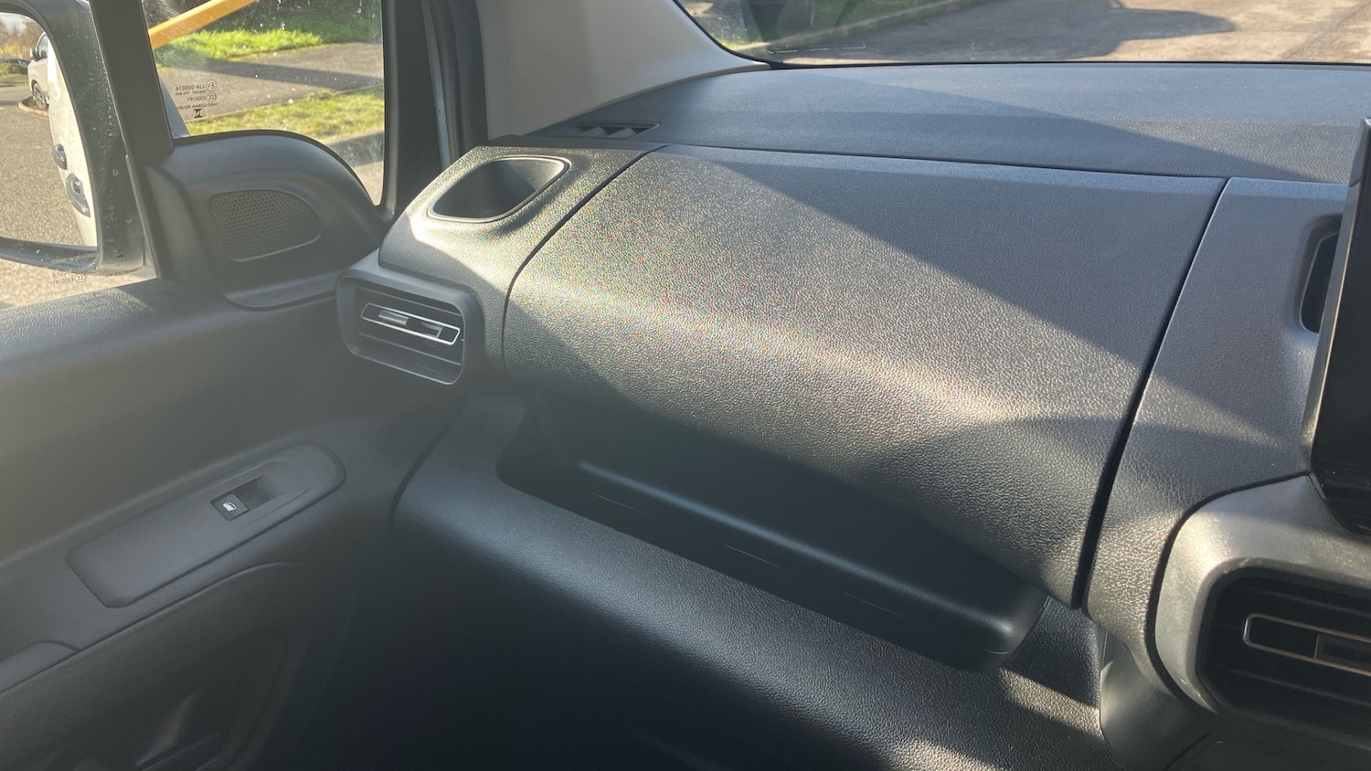 Used Peugeot Partner 2024 for sale - 77618790: Photo 30