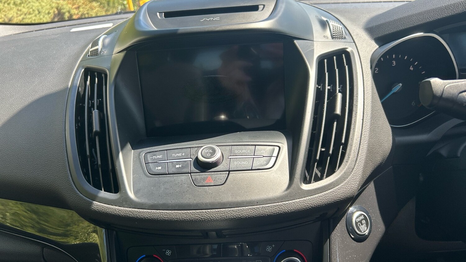 2019 Ford Kuga 2.0 TDCi 180 Titanium X Edition 5dr Auto Diesel Estate Estate Die - Picture 12 of 24