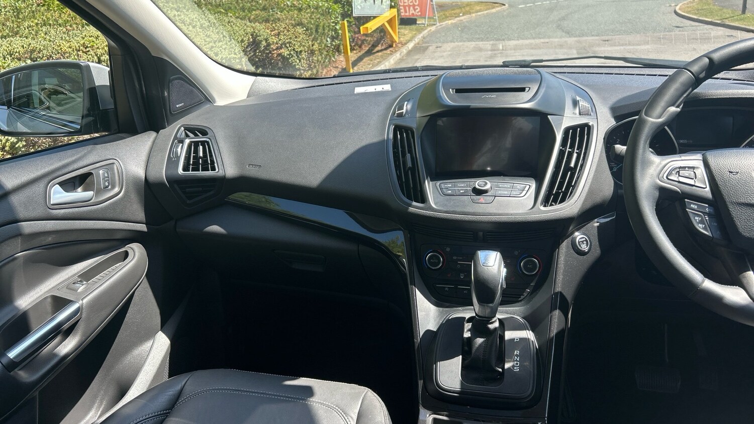 2019 Ford Kuga 2.0 TDCi 180 Titanium X Edition 5dr Auto Diesel Estate Estate Die - Picture 14 of 24