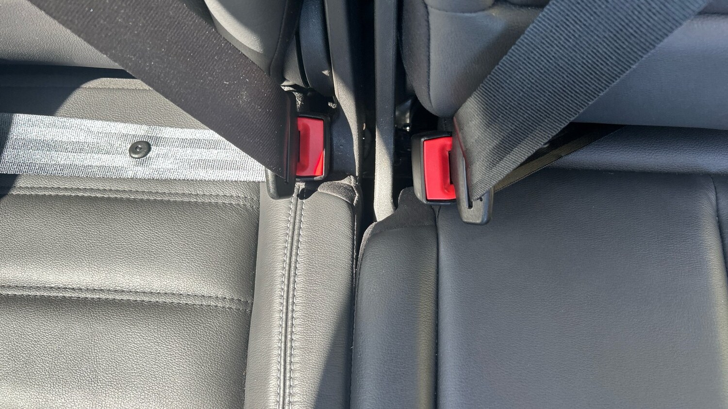 2019 Ford Kuga 2.0 TDCi 180 Titanium X Edition 5dr Auto Diesel Estate Estate Die - Picture 17 of 24