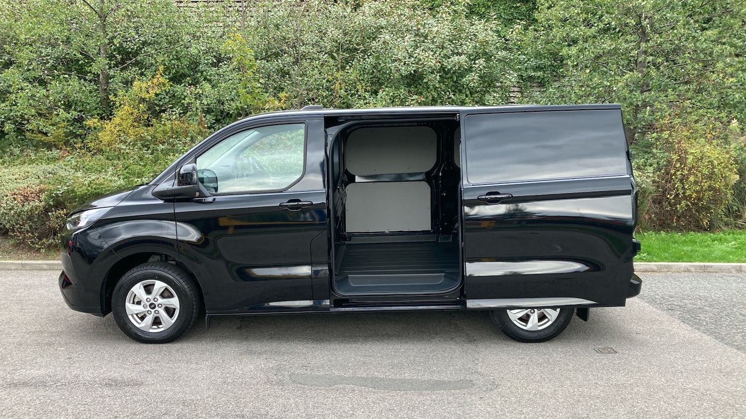 Used Ford Transit Custom 2025 for sale - 76305244: Photo 26