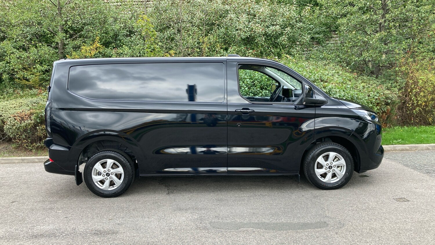 Used Ford Transit Custom 2025 for sale - 76305244: Photo 9