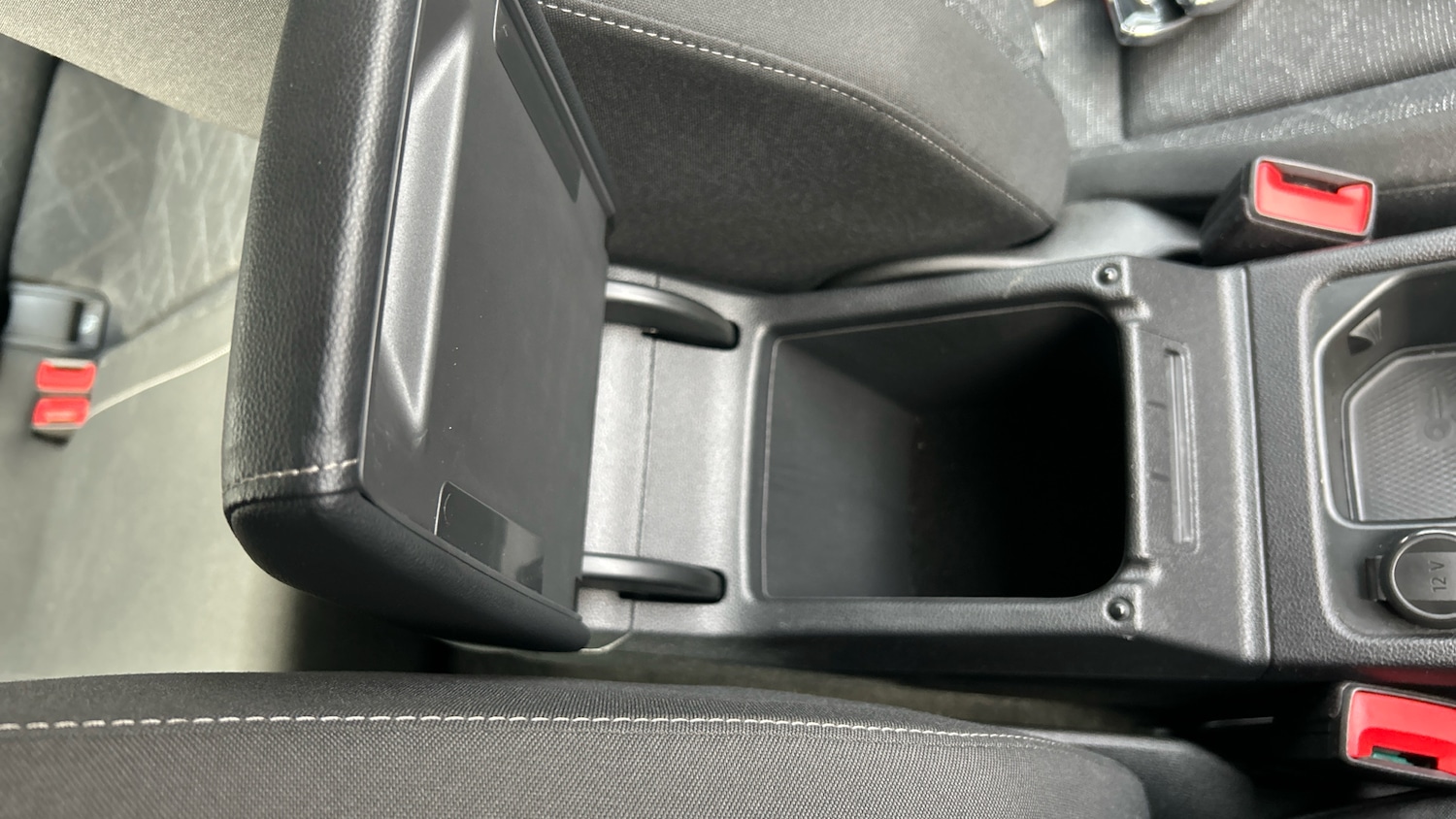 Used Volkswagen Golf 2023 for sale - 77052947: Photo 31