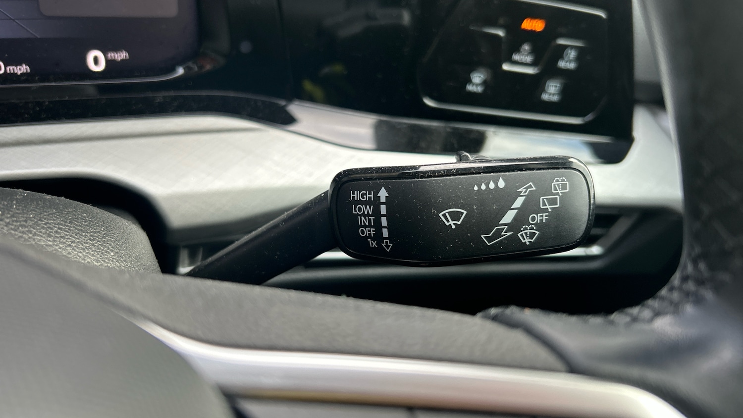 Used Volkswagen Golf 2023 for sale - 77052947: Photo 34