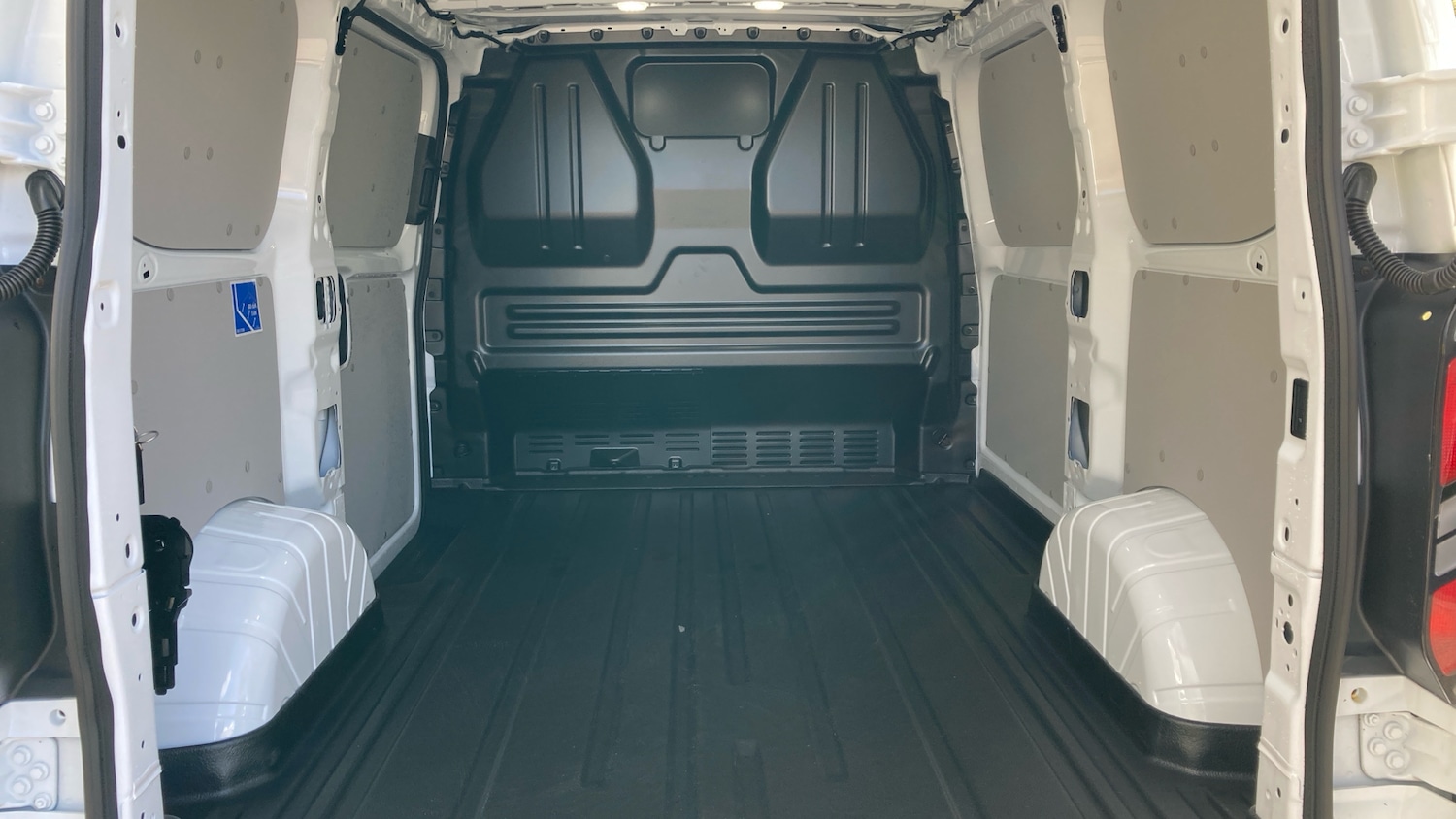Used Ford Transit Custom 2025 for sale - 76352023: Photo 12