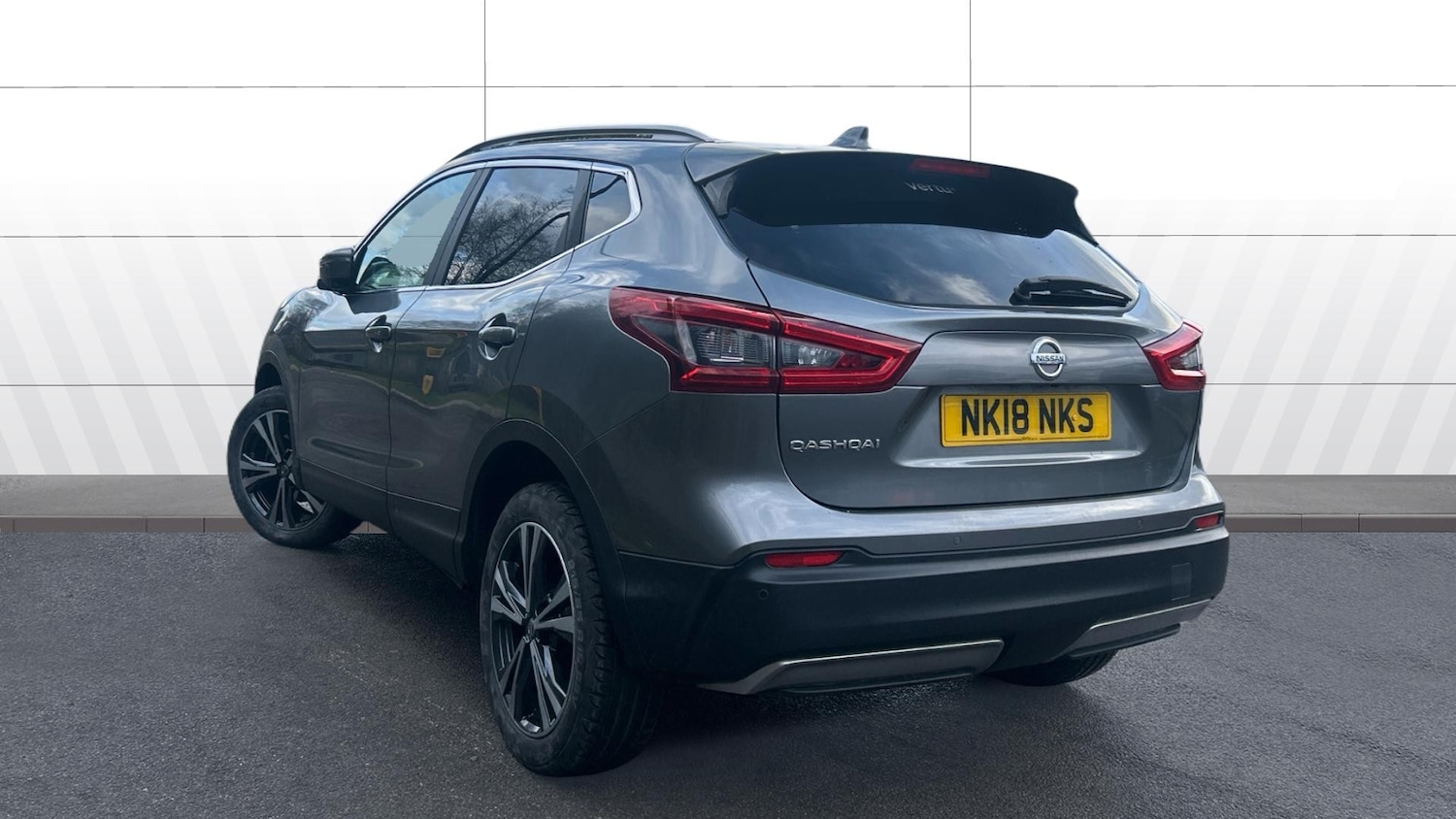 Used Nissan Qashqai 2018 for sale - 77207319: Photo 2