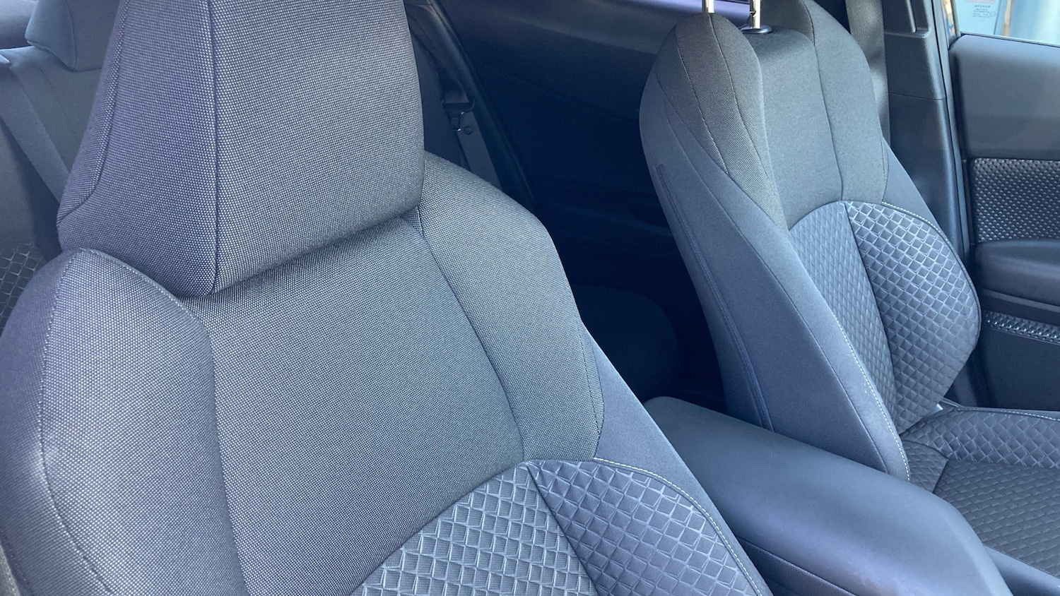 Used Toyota C-HR 2021 for sale - 76464373: Photo 16