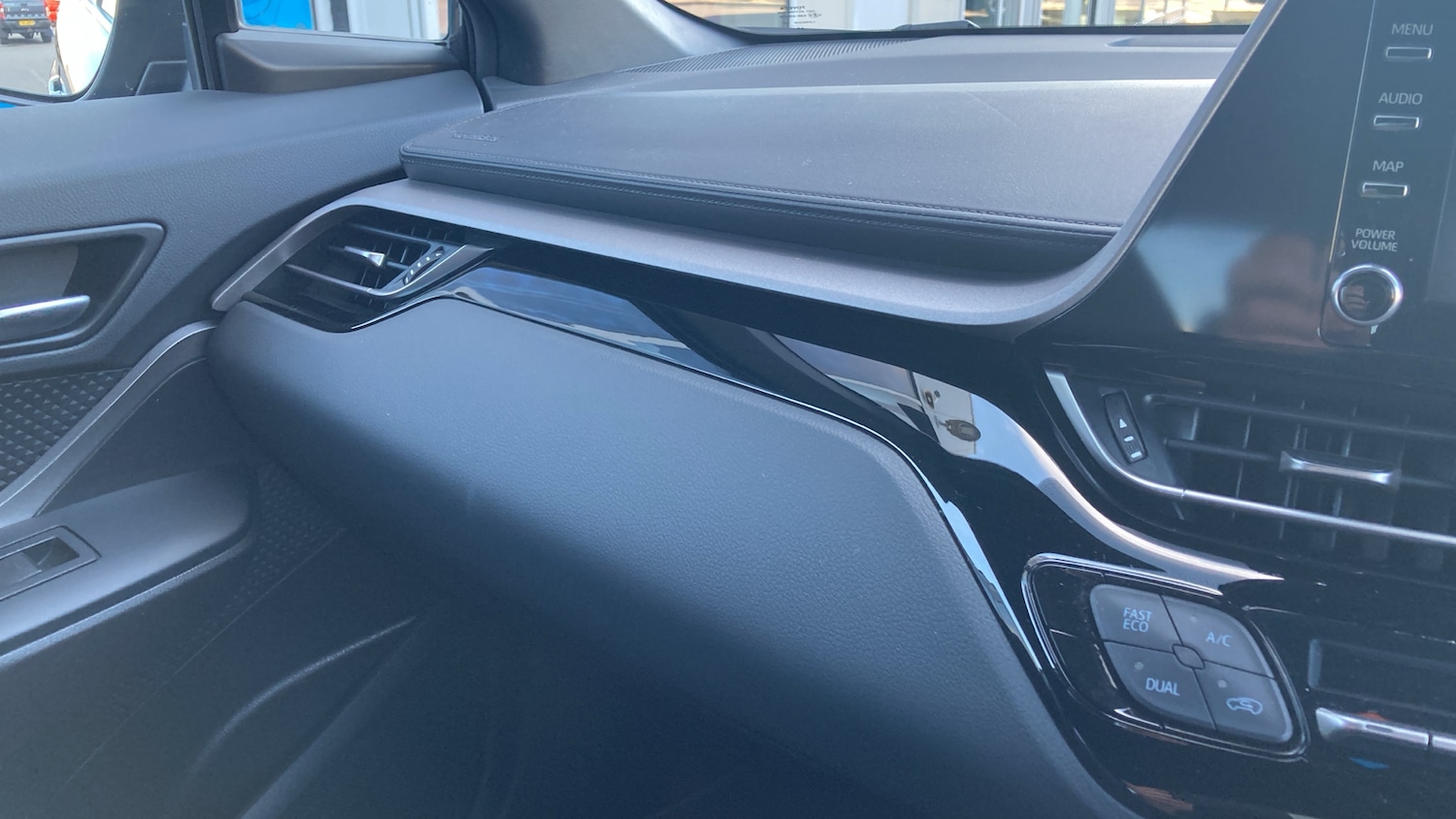 Used Toyota C-HR 2021 for sale - 76464373: Photo 6