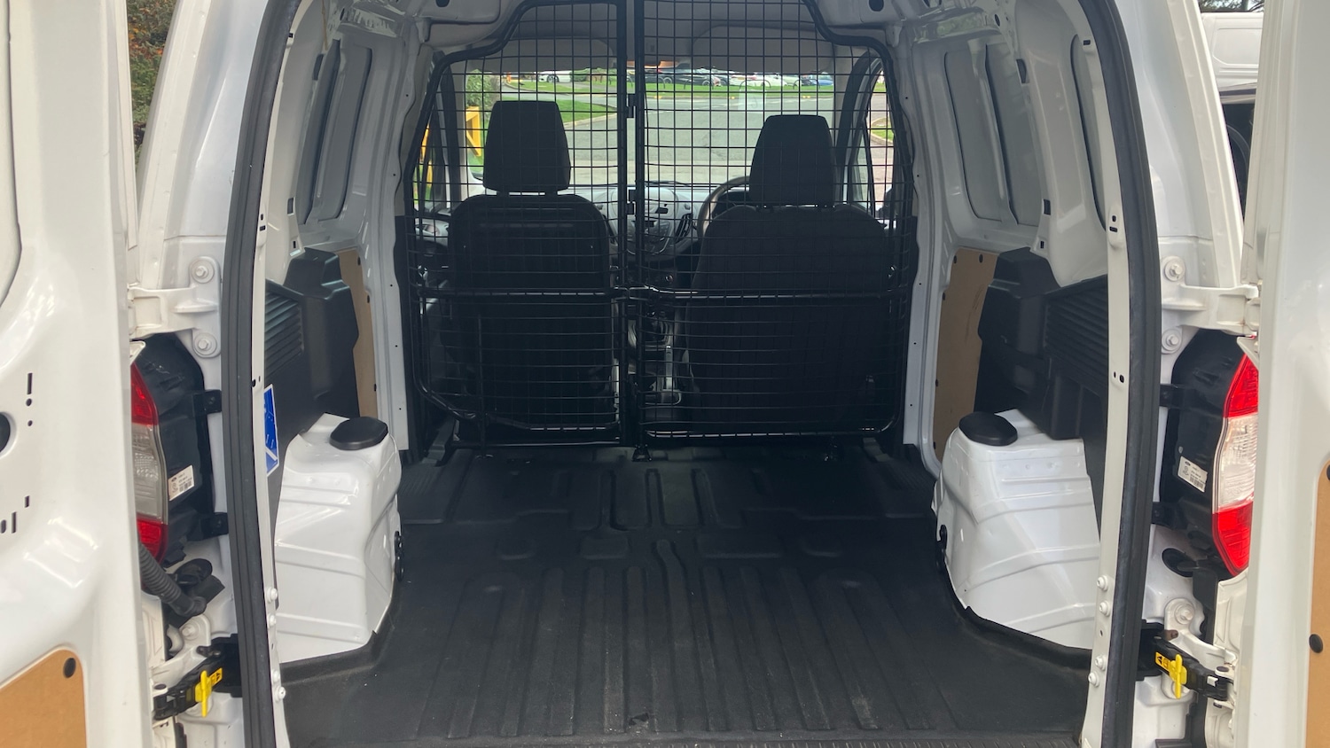 Used Ford Transit Courier 2020 for sale - 76567700: Photo 12