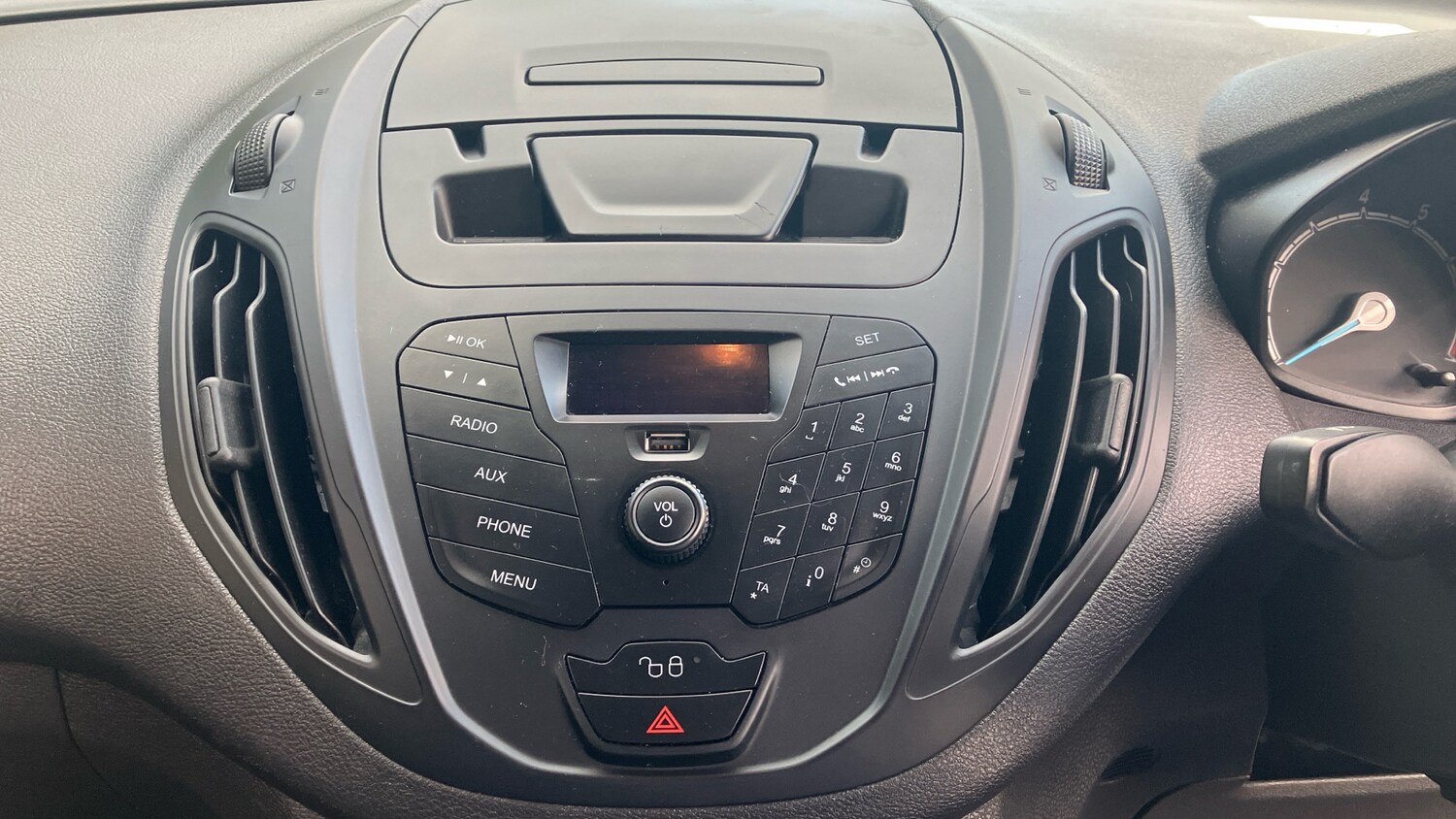 Used Ford Transit Courier 2020 for sale - 76567700: Photo 15