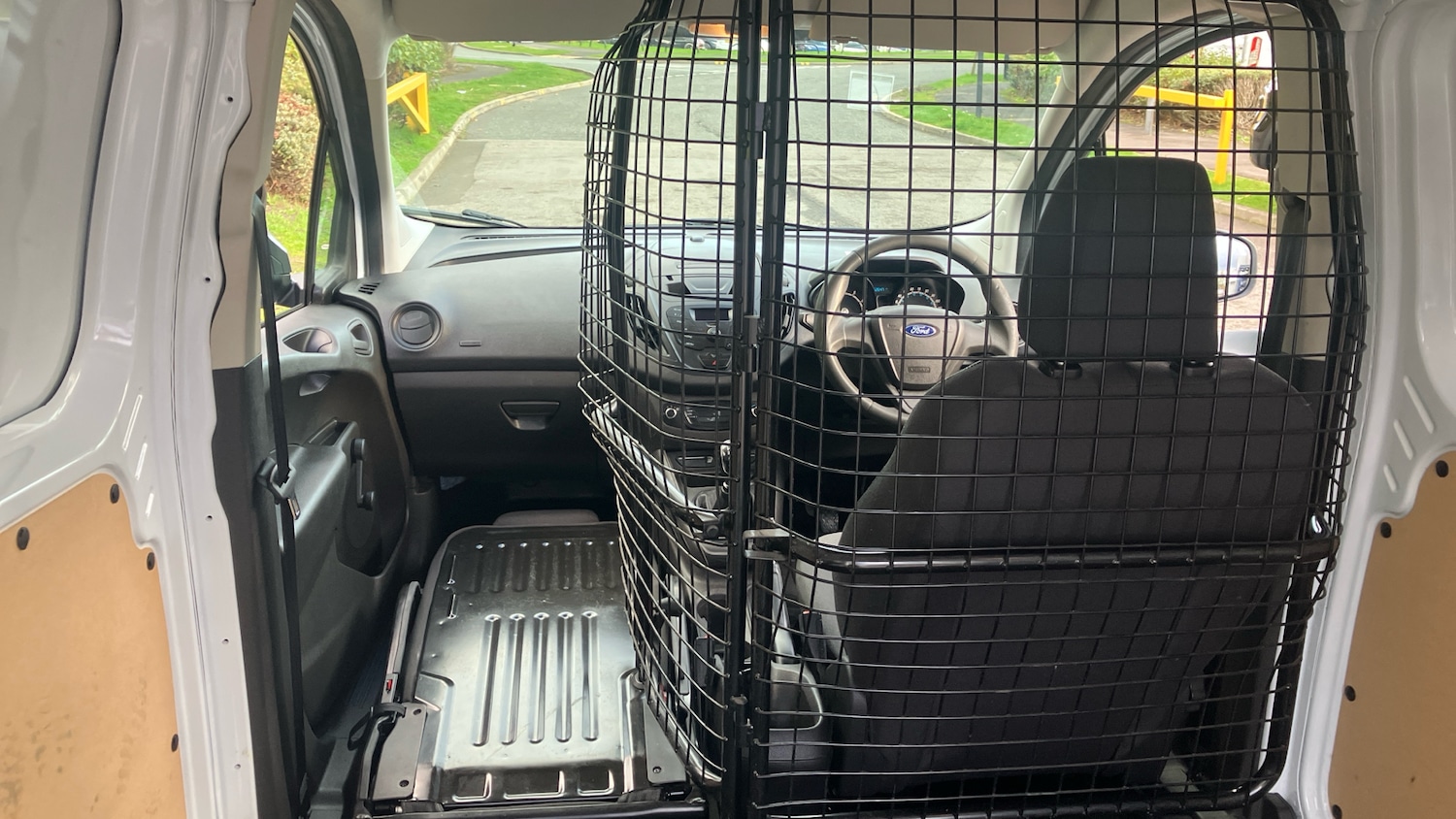 Used Ford Transit Courier 2020 for sale - 76567700: Photo 18