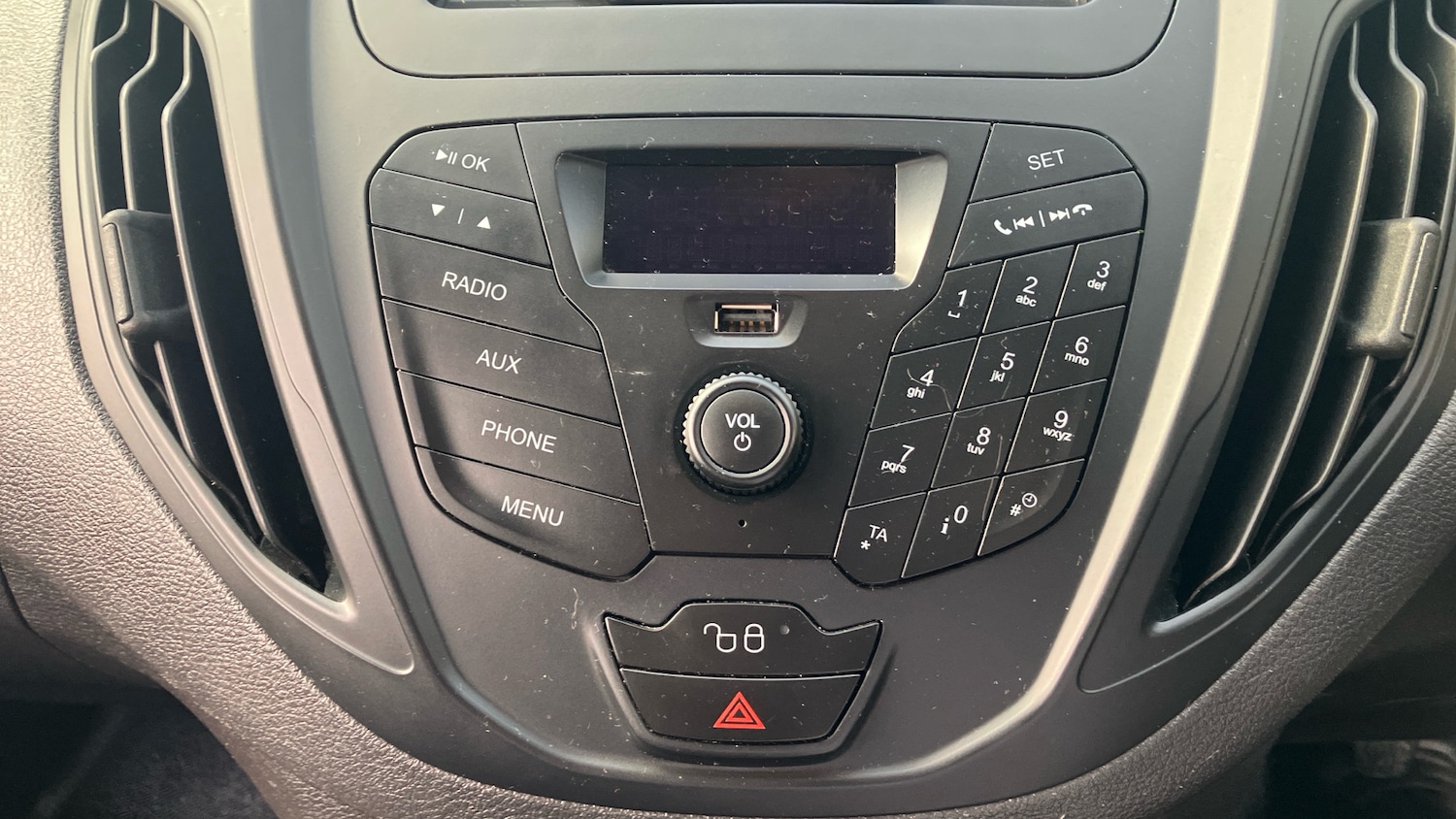 Used Ford Transit Courier 2020 for sale - 76567700: Photo 25