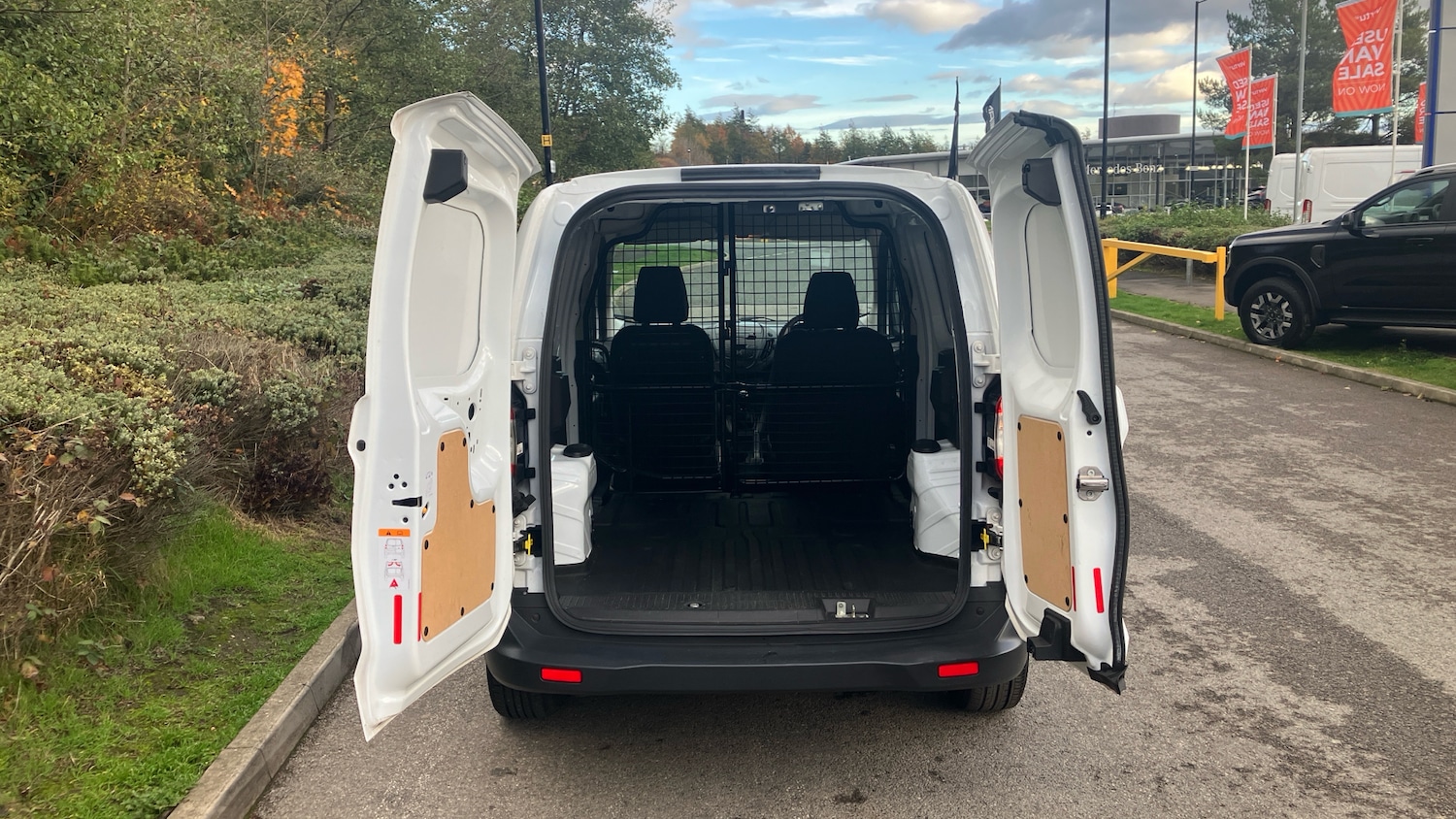 Used Ford Transit Courier 2020 for sale - 76567700: Photo 3