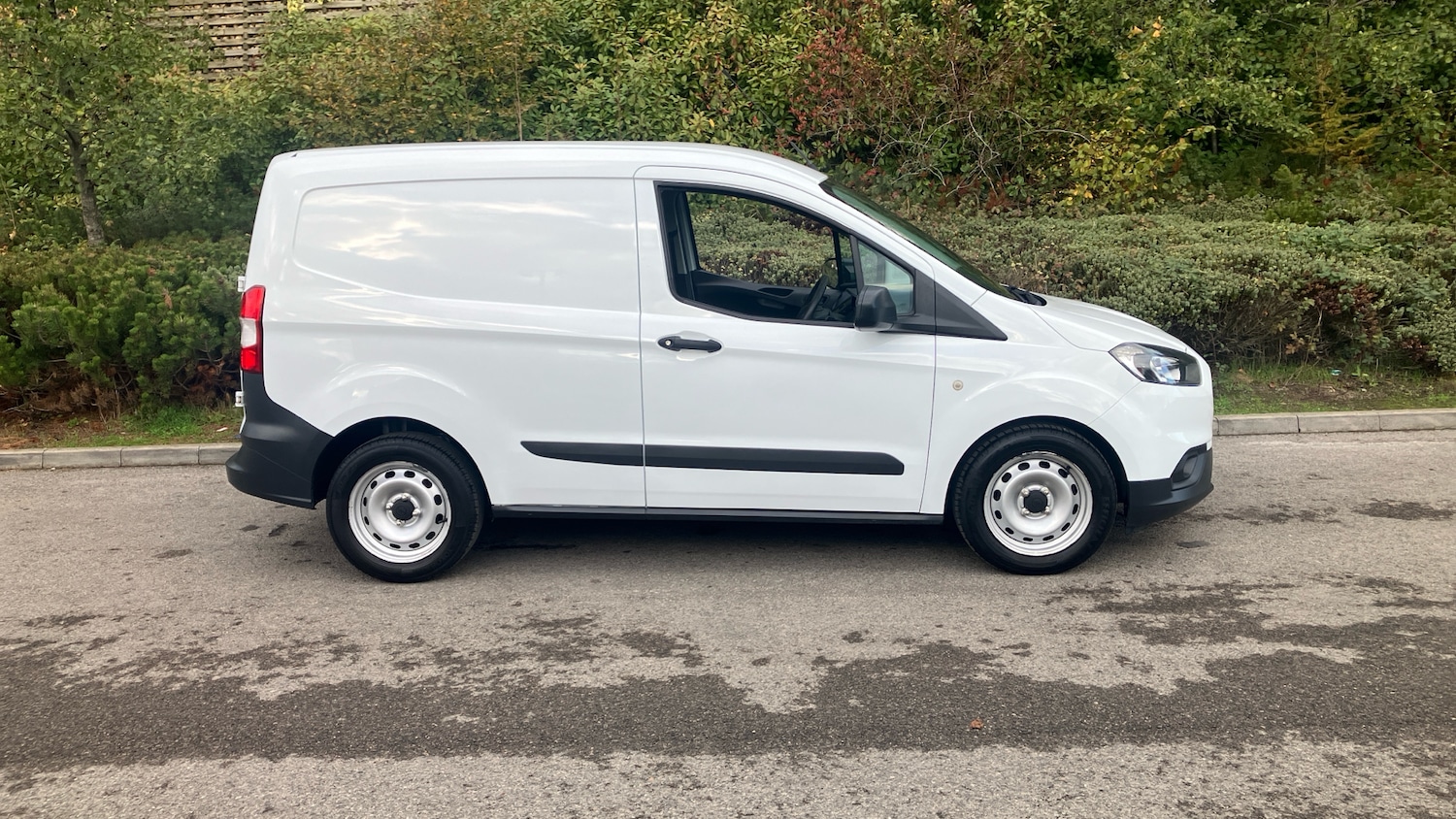 Used Ford Transit Courier 2020 for sale - 76567700: Photo 9