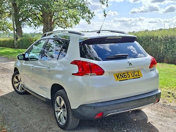 Used Peugeot 2008 2015 for sale - 79859796: Photo