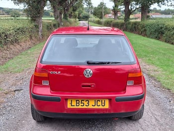 Used Volkswagen Golf 2004 for sale - 79807207: Photo