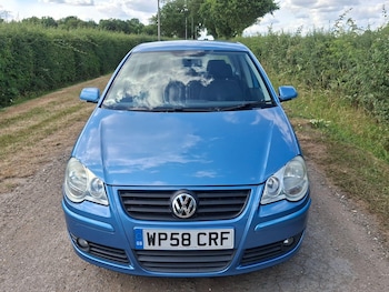 Used Volkswagen Polo 2009 for sale - 79092684: Photo