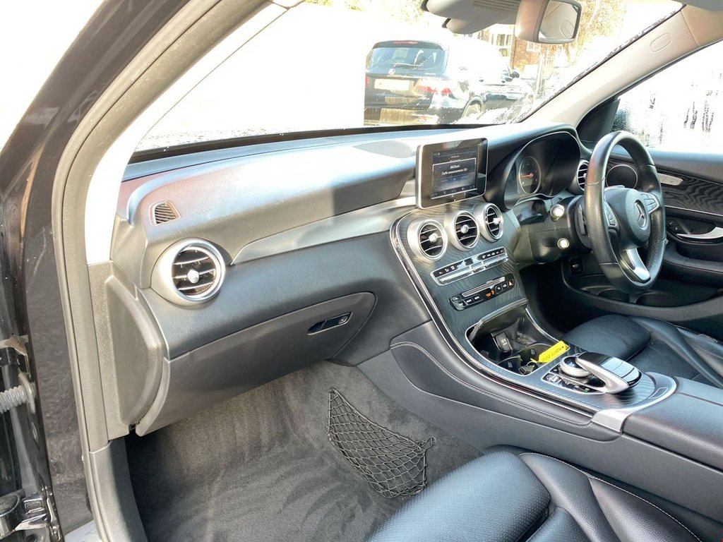 Used Mercedes-Benz GLC 2017 for sale - 76582298: Photo 10