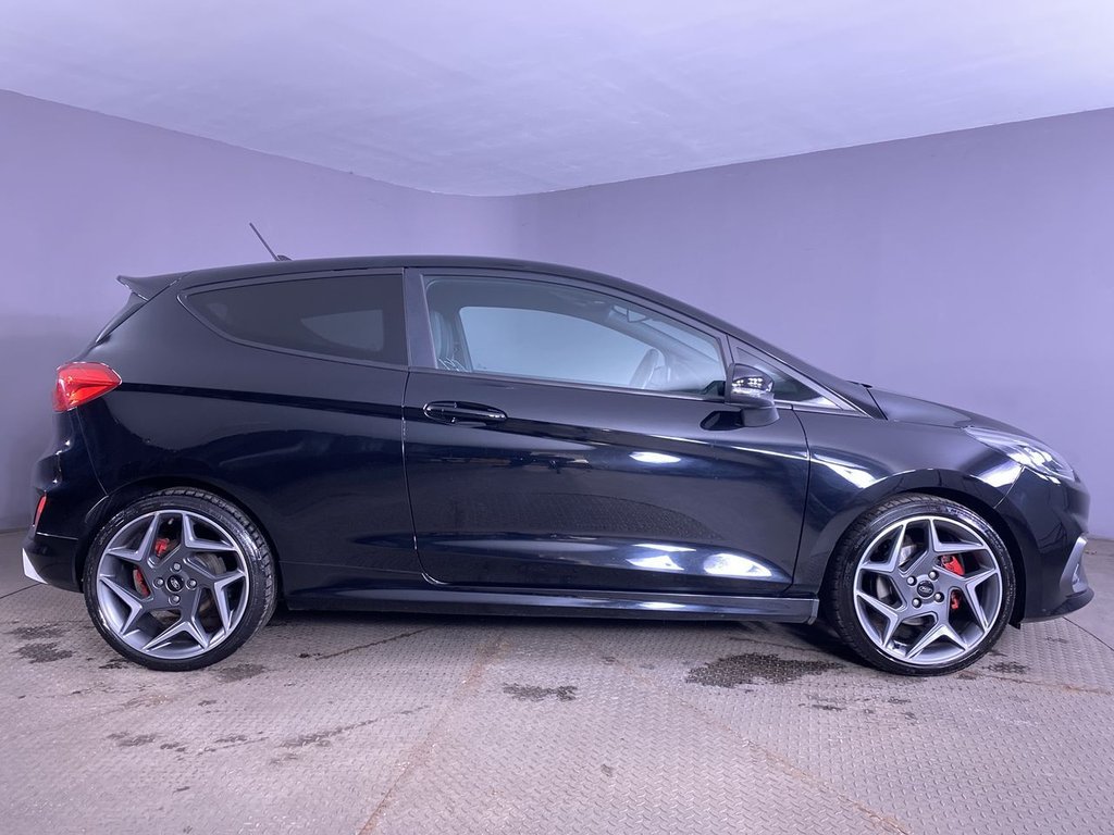 Used Ford Fiesta 2018 for sale - 77301799: Photo 9