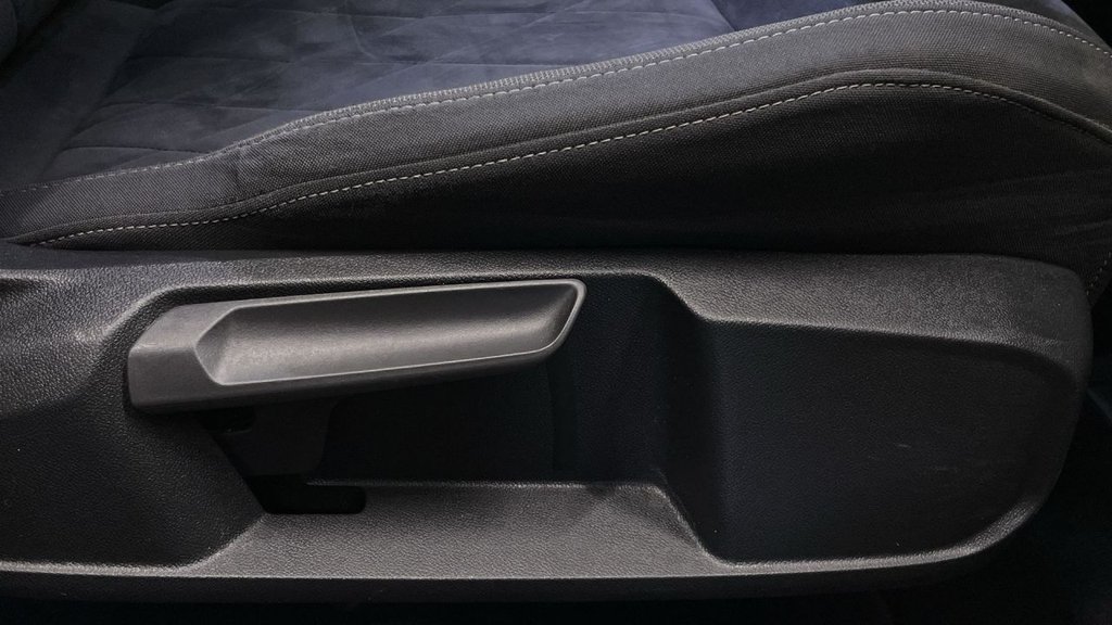 Used Volkswagen Golf 2021 for sale - 77110640: Photo 24