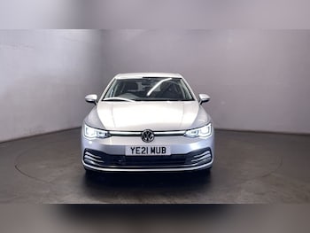 Used Volkswagen Golf 2021 for sale - 77110640: Photo