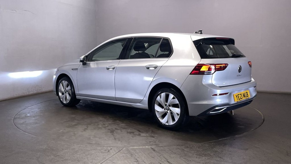 Used Volkswagen Golf 2021 for sale - 77110640: Photo 6