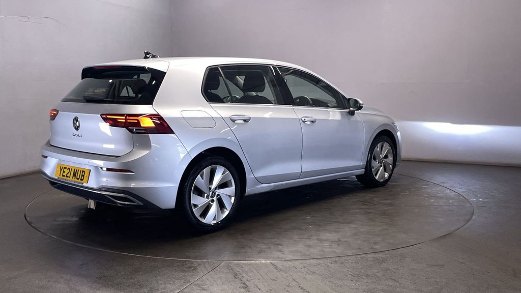 Used Volkswagen Golf 2021 for sale - 77110640: Photo 8