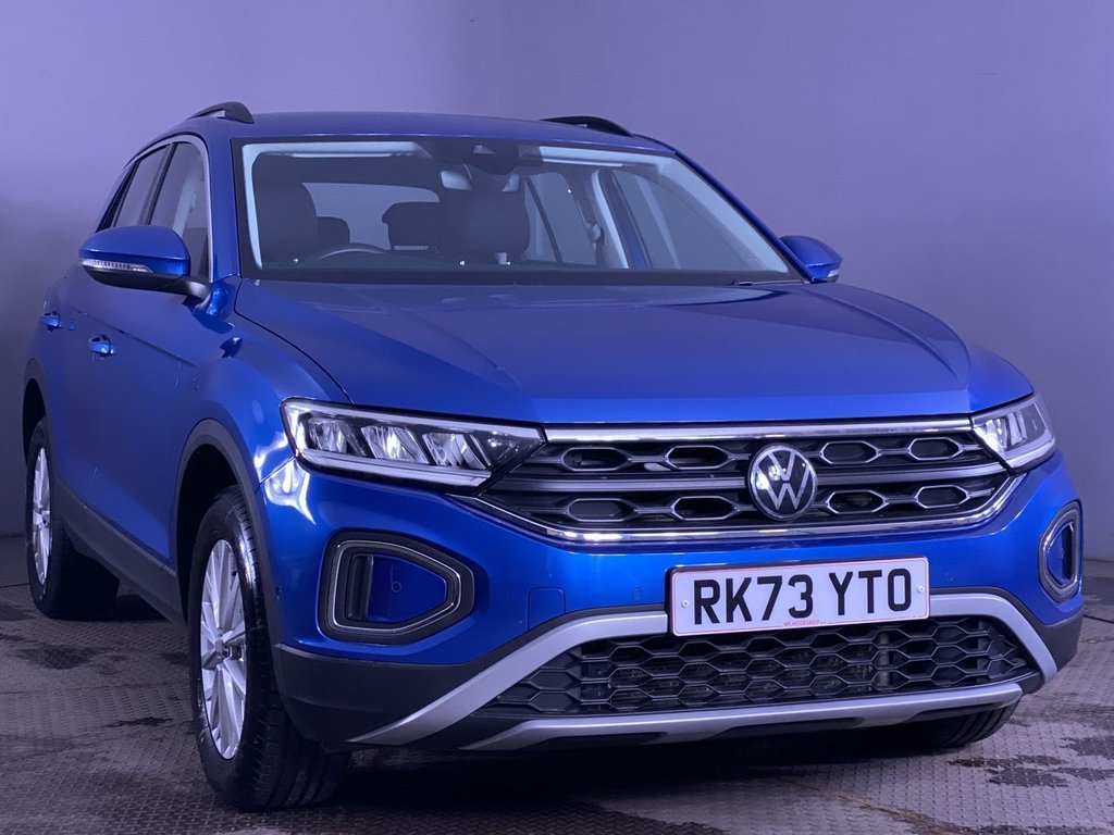 Used Volkswagen T-Roc 2023 for sale - 77668905: Photo 1