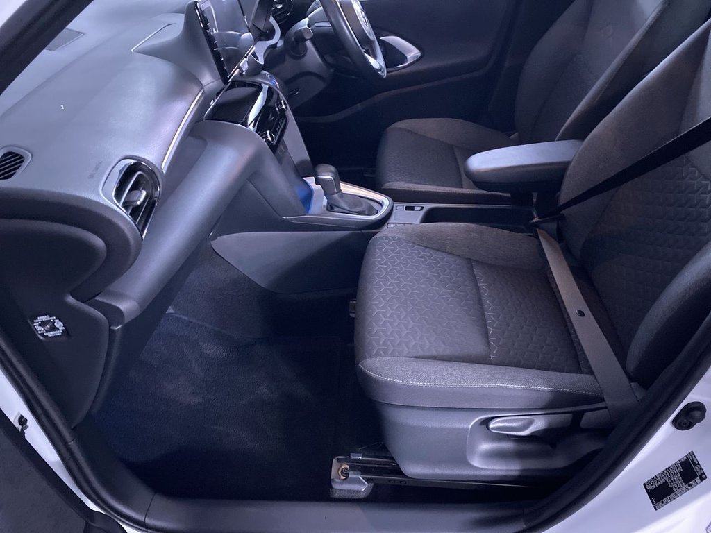 Used Toyota Yaris Cross 2022 for sale - 77110569: Photo 17