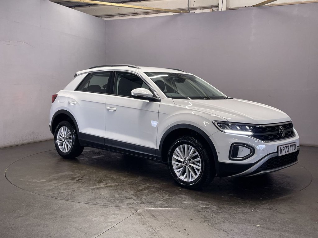 Used Volkswagen T-Roc 2023 for sale - 77719601: Photo 2