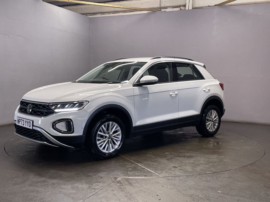 Used Volkswagen T-Roc 2023 for sale - 77719601: Photo 4