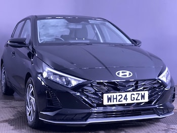 Used Hyundai i20 2024 for sale - 76768346: Photo
