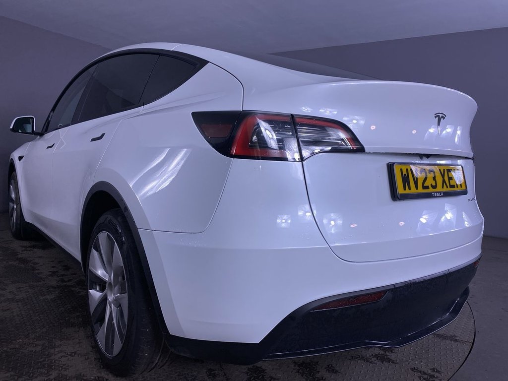 Used Tesla Model Y 2023 for sale - 76604805: Photo 14
