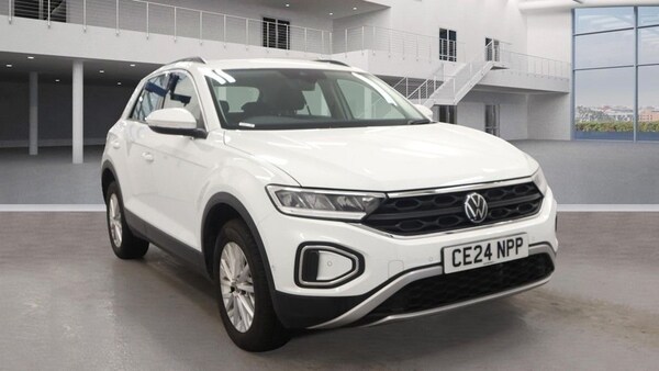Used Volkswagen T-Roc 2024 for sale - 76279925: Photo 1