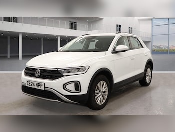 Used Volkswagen T-Roc 2024 for sale - 76279925: Photo 2